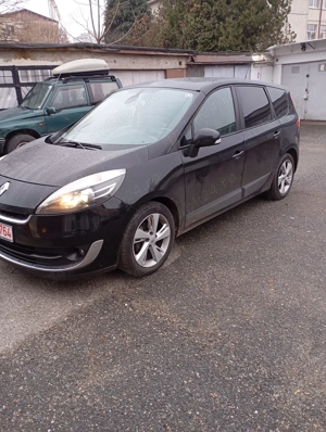 Vând URGENT Scenic 7 locuri  - imagine 3