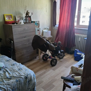 apartament 4 camere de vanzare