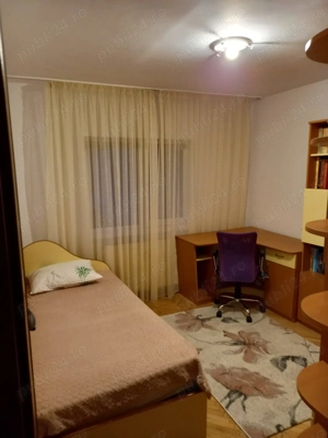 Proprietar,închiriez apartament cu 3 camere,centrala proprie,izolat,in zona Sagului,Piata Doina  - imagine 6