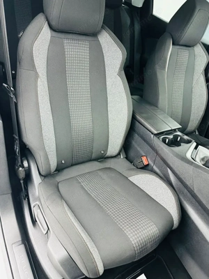 PEUGEOT 3008 - imagine 17