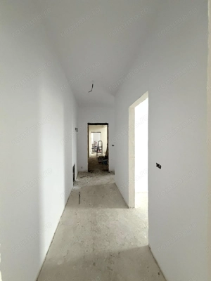 Oportunitate- Apartament 3 camere - etaj 1 - Giroc - imagine 2