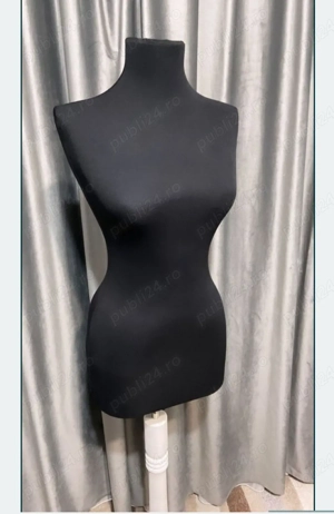 Închiriez Manechin - Suport rochie mireasa stativ - imagine 2