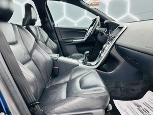 VOLVO Xc-60 - imagine 16