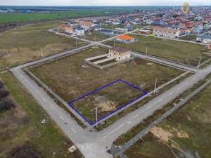 Teren 700mp in Premier- Vladimirescu