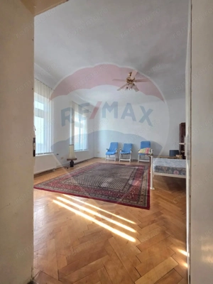 Casă cu 4 camere de vânzare în zona ultracentrala Medias - imagine 15