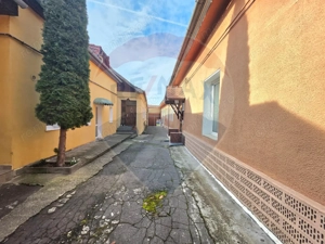 Casă cu 4 camere de vânzare în zona ultracentrala Medias - imagine 10
