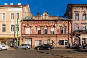 Clădire ultracentrală Arad | lângă Teatru | NU este Monument!