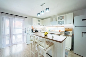 Casa mobilata Central Sanpetru