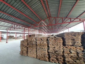 SPATIU INDUSTRIAL cu 3 hale si depozite acoperite - imagine 7