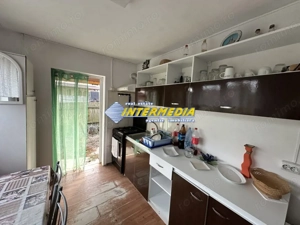 OKAZIE ! Casa cu Magazie 99 mp. Teren 570 mp. Alba Zona Arex toate utilitatile