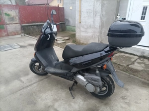 Scuter Aprilia Leonardo 125 - imagine 2