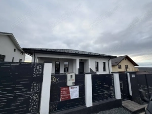 Casa Le gaga , super preț  - imagine 2