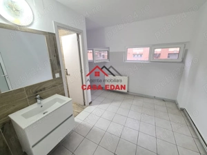 Spatiu pt birouri in Campina 342 mp 790e - imagine 19