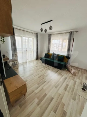 Apartament 3 camere decomandat, parcare inclusă - Sânpetru