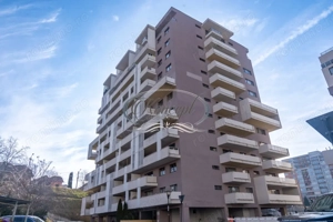 Apartament luminos cu terasa, parcare subterana si paza permianenta - imagine 19