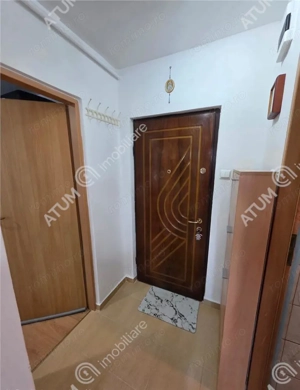 Garsoniera decomandata la etajul 1 in zona Lupeni din Sibiu - imagine 8