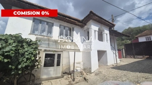 Vânzare casă tradițională situată în Bengești-Ciocadia, strada Linia Mare
