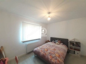 Vila moderna si spatioasa in Letcani - imagine 17