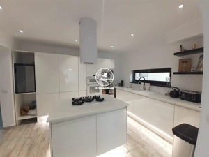 Vila moderna si spatioasa in Letcani - imagine 7