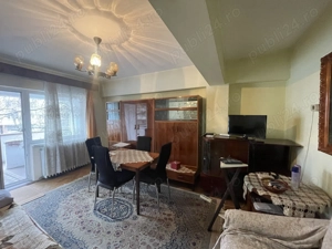 Traian, zona Ursus,2 camere decomandat,etaj 1,mobilat si utilat clasic,2, bai, balcon mare,250 euro - imagine 2