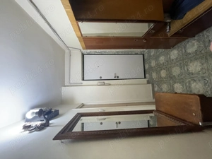 Traian, zona Ursus,2 camere decomandat,etaj 1,mobilat si utilat clasic,2, bai, balcon mare,250 euro - imagine 5