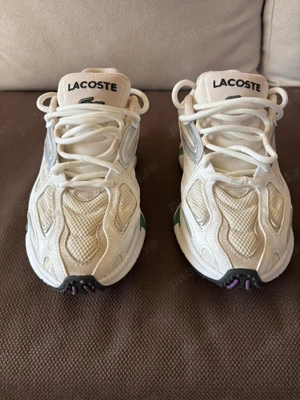 Vand Adidasi Lacoste