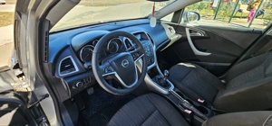 Opel Astra J 1.7 CDTI SportBack Euro 5 An Fab.2011 - imagine 6