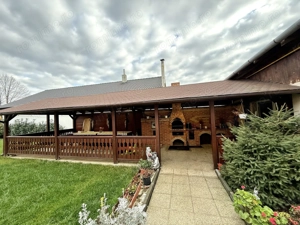 Casa 330 mp cu teren 2300 mp in Santandrei, langa Oradea - imagine 4