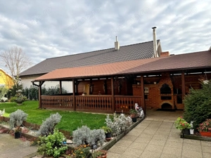 Casa 330 mp cu teren 2300 mp in Santandrei, langa Oradea - imagine 5