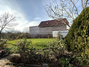 Casa 330 mp cu teren 2300 mp in Santandrei, langa Oradea - imagine 9