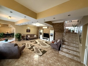 Casa 330 mp cu teren 2300 mp in Santandrei, langa Oradea - imagine 11