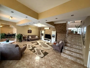 Casa 330 mp cu teren 2300 mp in Santandrei, langa Oradea - imagine 12