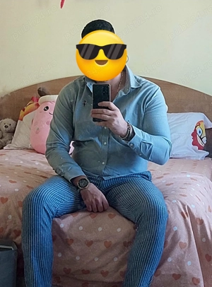 Bună mă numesc Adrian