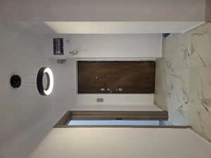 Piata Victoriei - apartament modern .- 3 camere decomandate . Renovat !