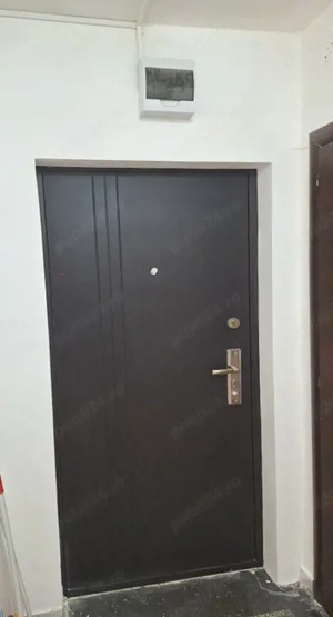 Vând apartament central, complet renovat cu centrală proprie - imagine 6