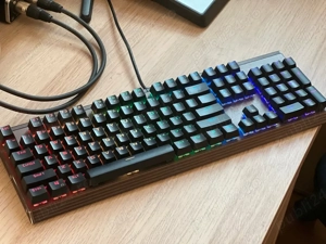 Tastatură Redragon RGB mecanică din metal - imagine 3