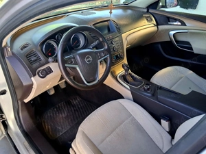 Vând opel insignia 2009 - imagine 3