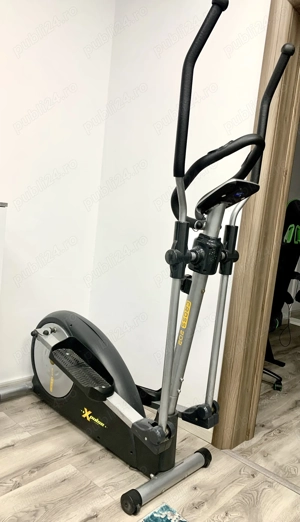 Bicicletă eliptică 