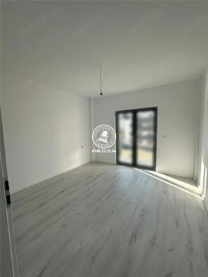 Apartament 3 camere de vanzare, open-space - Vi #537;ani