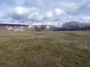 Teren intravilan in Betfia langa crater - imagine 2