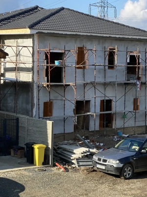 Dumbrăvița, CASĂ tip Duplex P+E în zona lac-pădure, 110 mp utili, 256 mp teren, preț 162000 euro - imagine 2