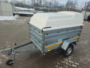 Remorca 750kg acoperită cu capac 