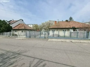 A 25 pentru investitor 1300 mp teren strada Maramureș  Bacau