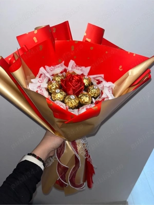 Buchete dulci (trandafiri din satin, dulciuri premium, accesorii) - imagine 4