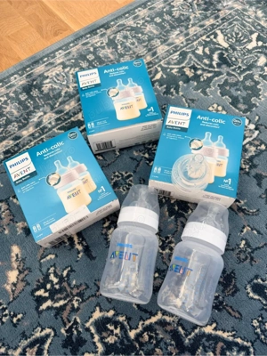 Biberoane Philips Avent Anti-Colic 125ml si 260ml