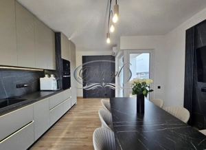 Apartament la cheie cu 2 parcari in Floresti