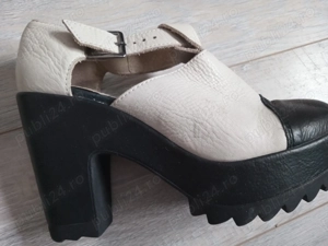 Pantofi dama de vanzare