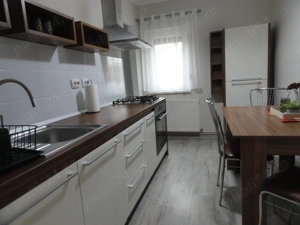 Apartament 2 camere decomandat, 2 bai, de lux, zona Intim, langa Spitalul Judetean - imagine 8