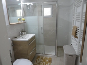 Apartament 2 camere decomandat, 2 bai, de lux, zona Intim, langa Spitalul Judetean - imagine 16