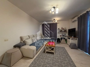 Apartament cu 2 camere, semidecomandat, bloc nou, zona Soarelui